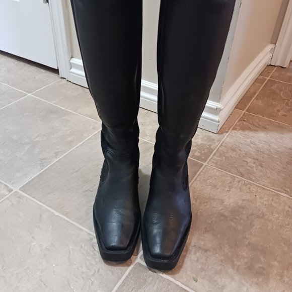 Black Leather Boots - Picture 7 of 9